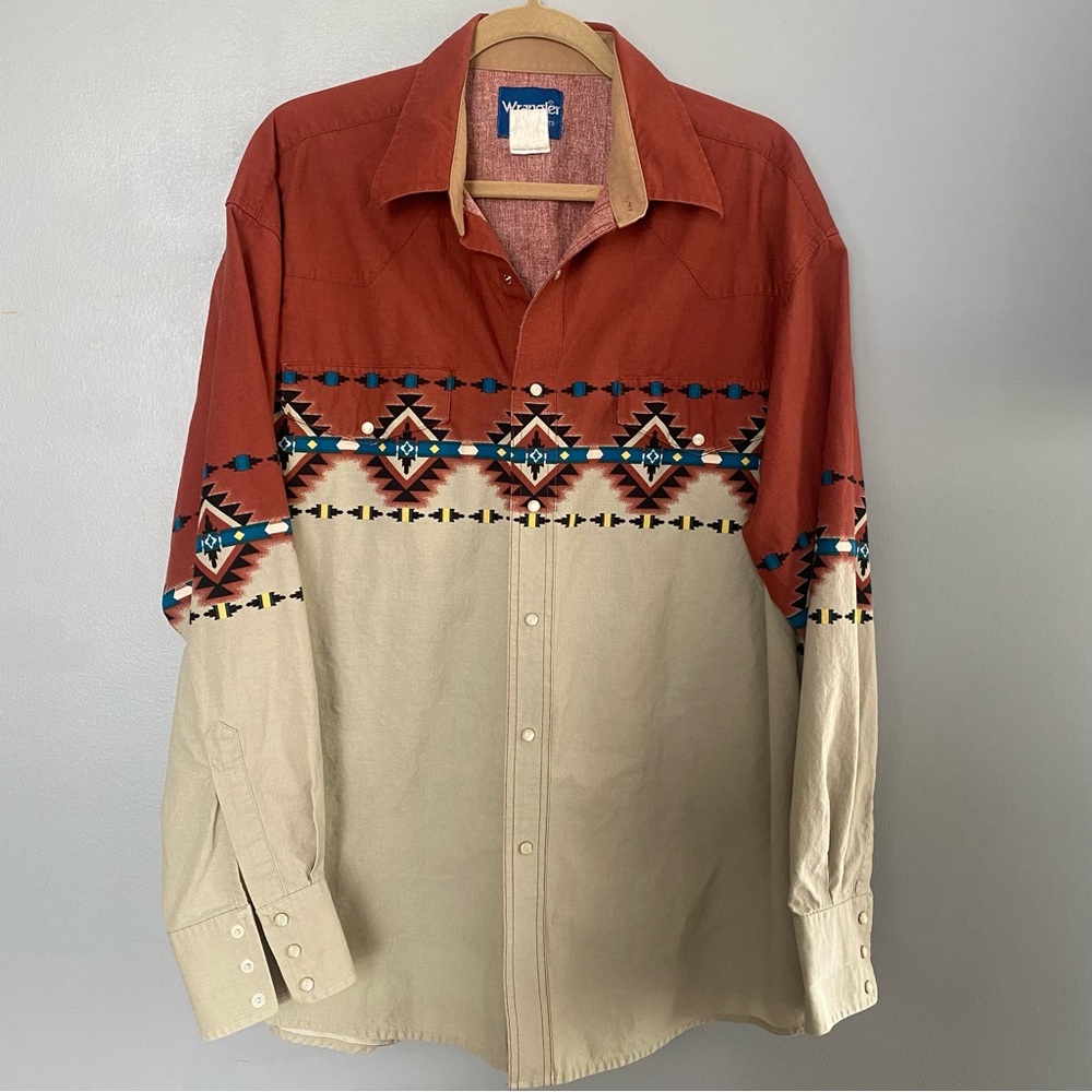 Vintage Wrangler Western Button-Up Shirt with Pearl Snaps